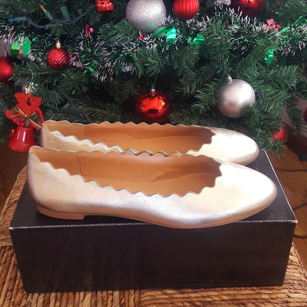 NIB Gold leather flats sz 10